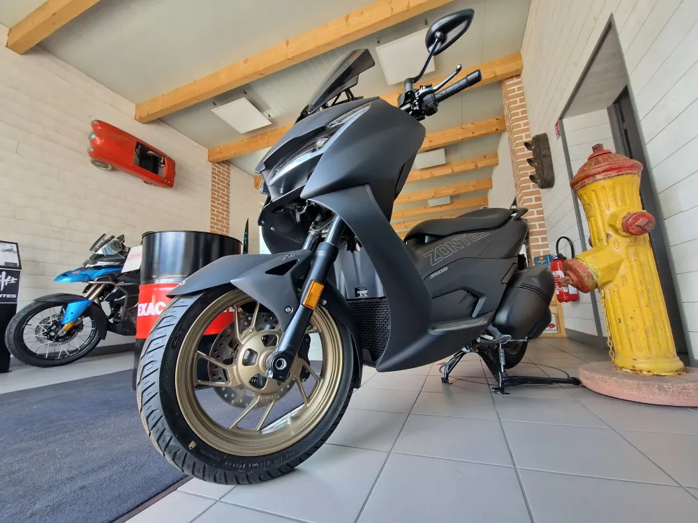 SCOOTER ZONTES 350D