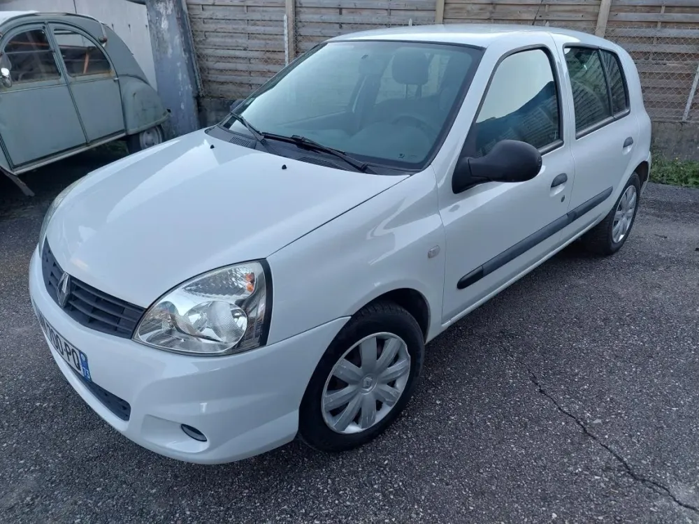 RENAULT CLIO 1.2 CAMPUS